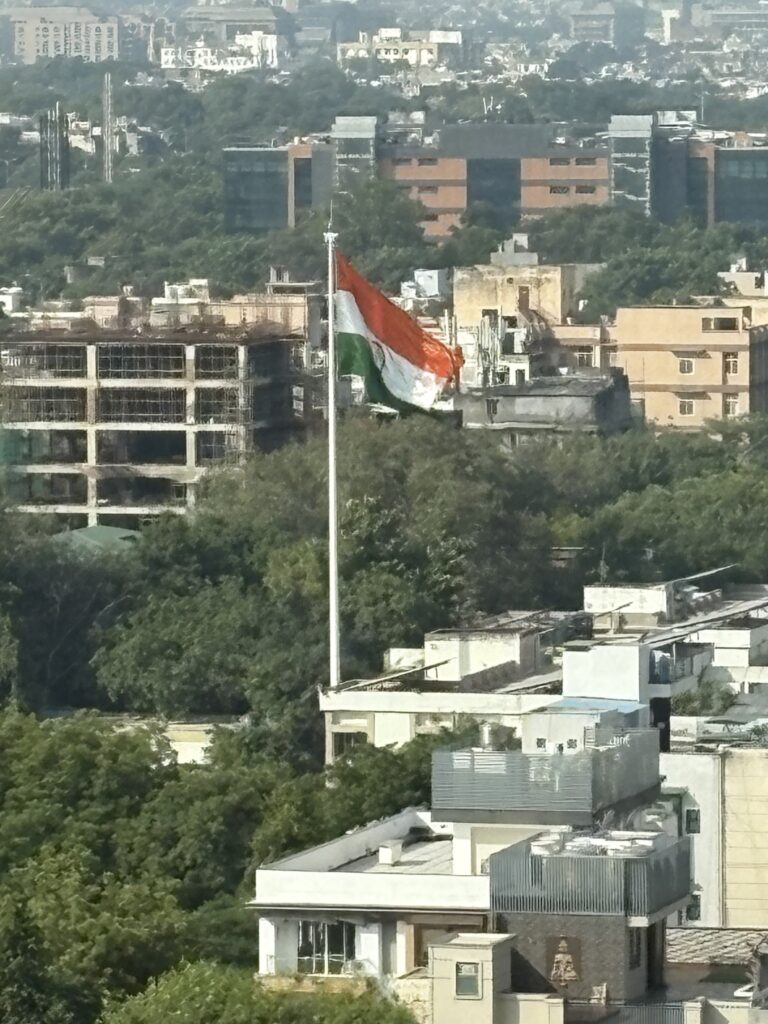 インド
